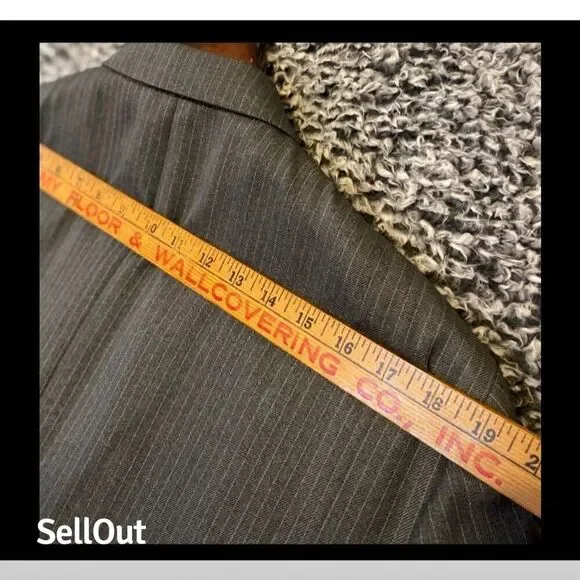 Men's Gray Pinstripe 2 Piece Suit Size 46 Classic Fit Formal Double Breasted